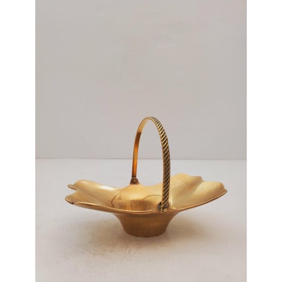 Vintage 1950s / BRASS SOAP DISH / Solid Brass Soap Holder Soap Dispenser Vintage - Picture 1 of 10